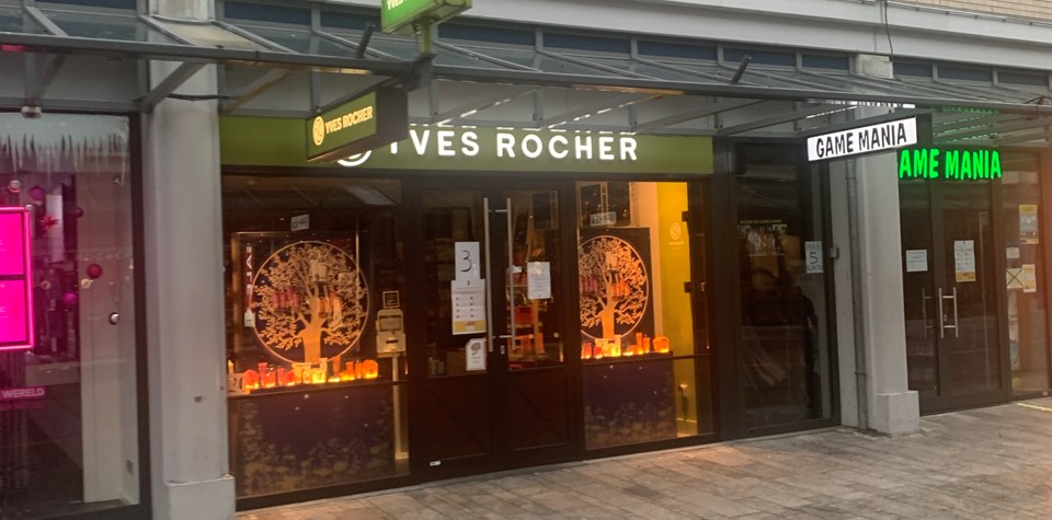 voorzijde yves rocher
