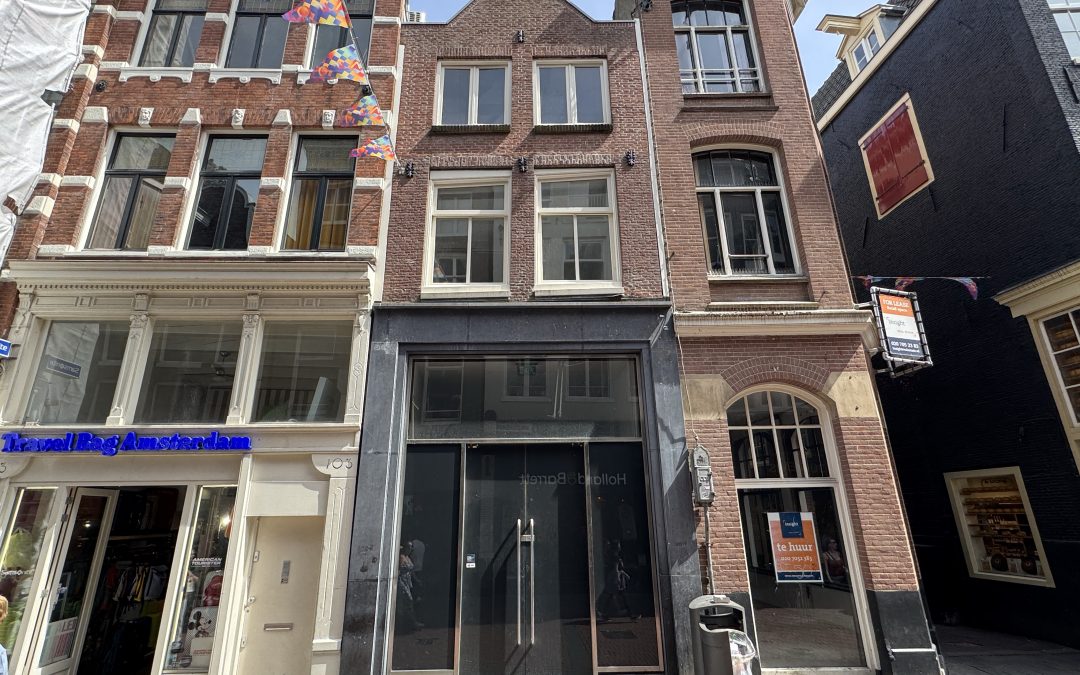 Amsterdam, Nieuwendijk 105